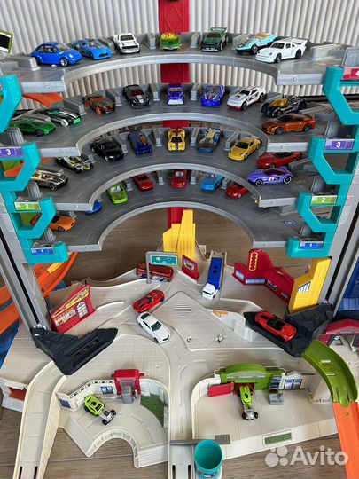Гараж Hotwheels+трек