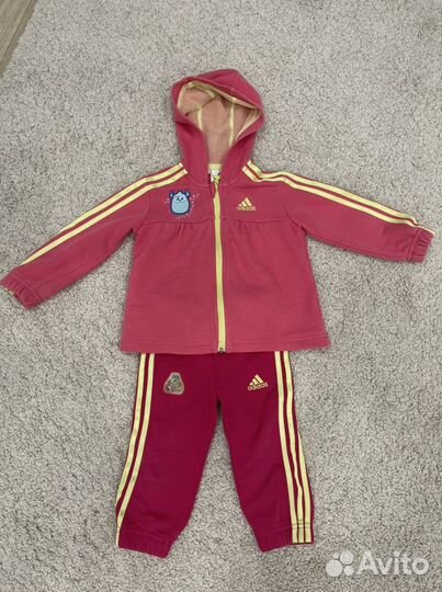 Спортивный костюм adidas