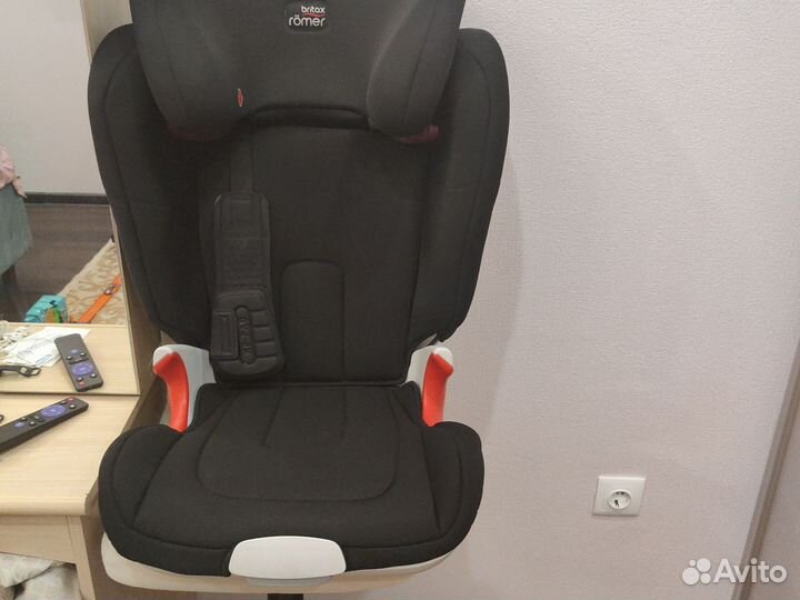 Автокресло Britax romer BR Kidfix xp cosmos