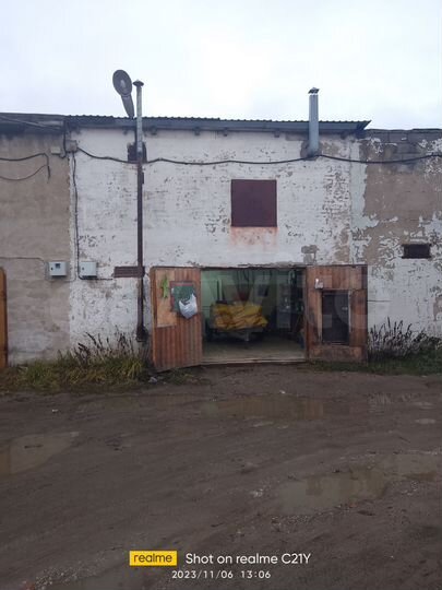 Гараж, > 30 м²