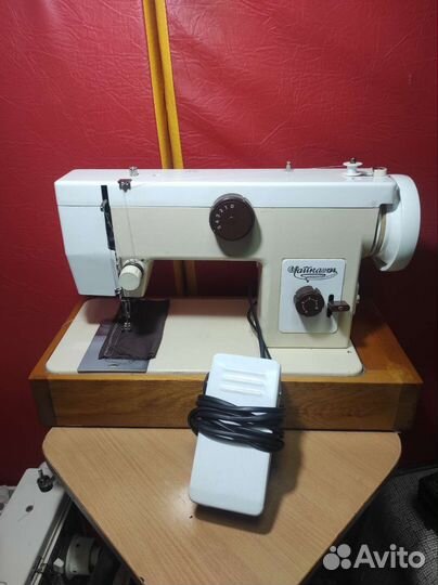Швейная машина Чайка 134а 6478