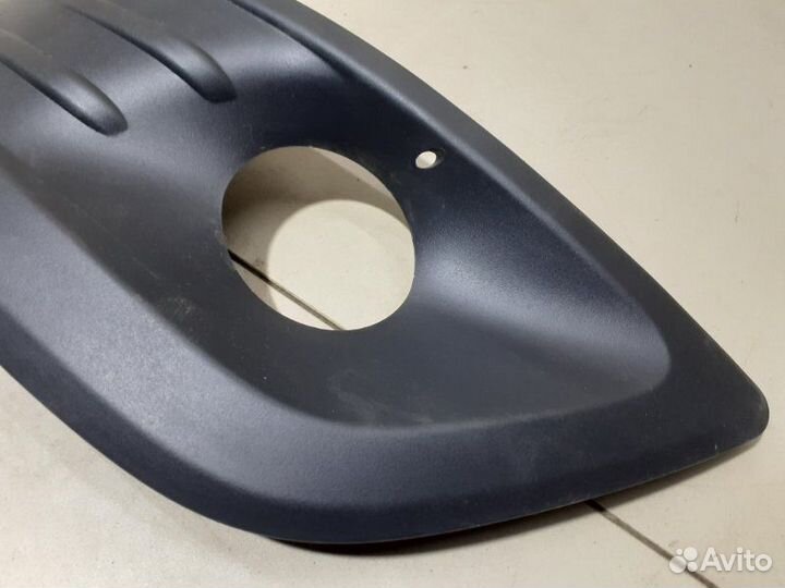 Рамка противотуманной фары передняя левая Лада