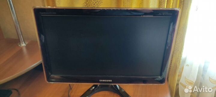 Монитор Samsung