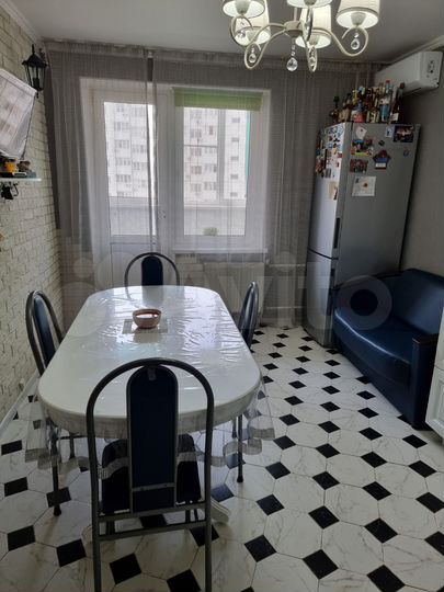 2-к. квартира, 62 м², 6/9 эт.