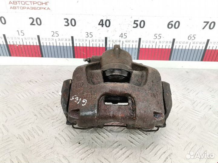 Суппорт передний правый Opel Signum C 2005