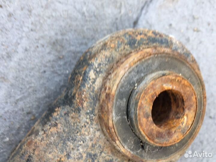 Рычаг задний Мазда сх - 7