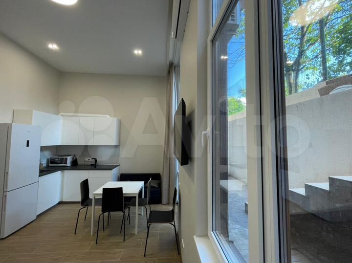 2-к. апартаменты, 42 м², 1/6 эт.