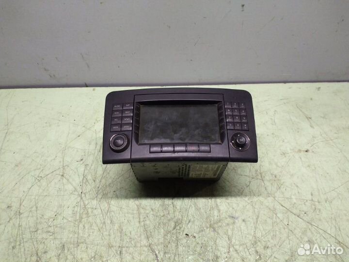 Штатная магнитола Mercedes Ml W164