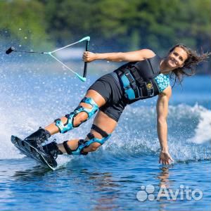 2230068 Женский вейкборд с креплением 133 см