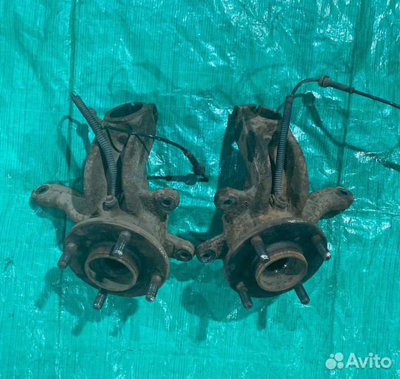 Кулак поворотный левый правый Ford Fusion