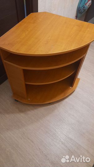 Тумба угловая