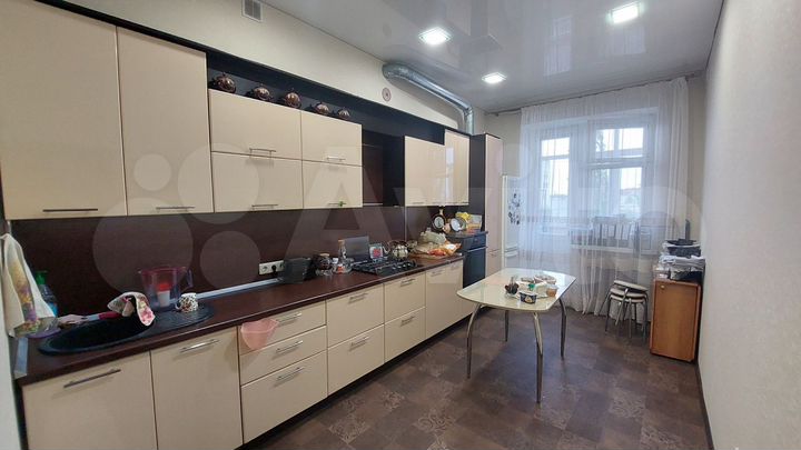 2-к. квартира, 65,8 м², 5/5 эт.