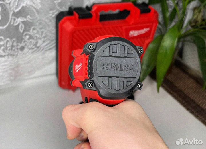 Шуруповерт (Абсолютно новый)