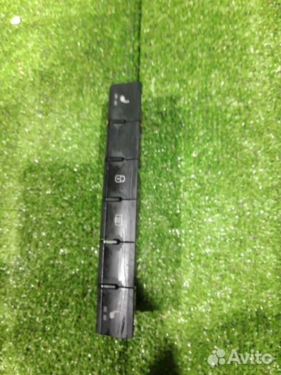 Блок кнопок skoda rapid1