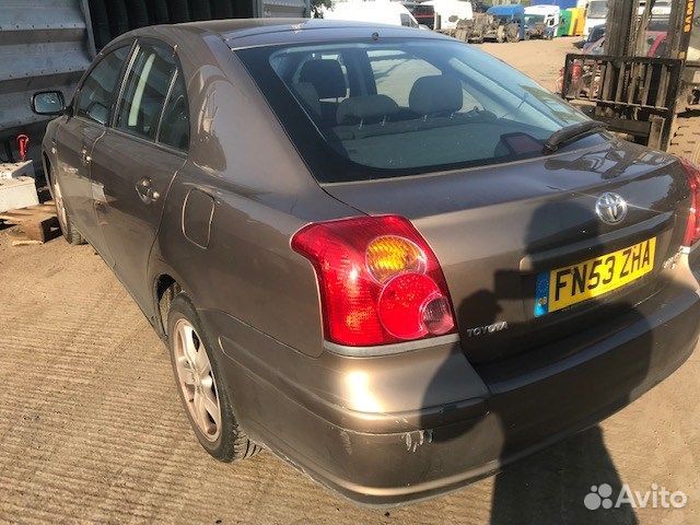 Разбор на запчасти Toyota Avensis 2