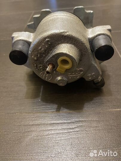 Суппорт передний volkswagen seat, golf