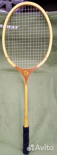 Ракетка для бадминтона