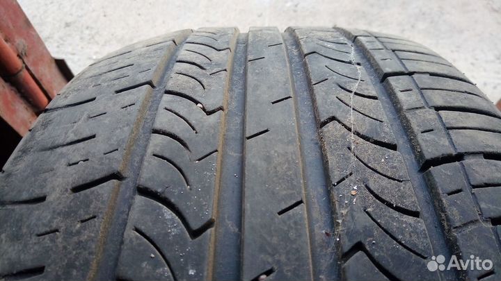 Roadstone Classe Premiere CP672 235/55 R17 99H