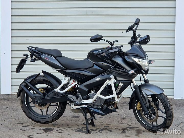 Bajaj Pulsar NS200