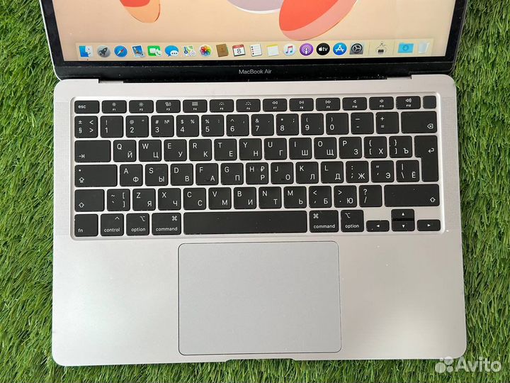 MacBook Air 13 2020 999 циклов
