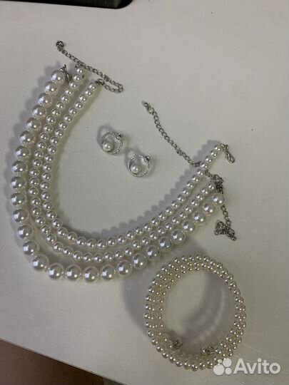 Сережки, бусы, браслет