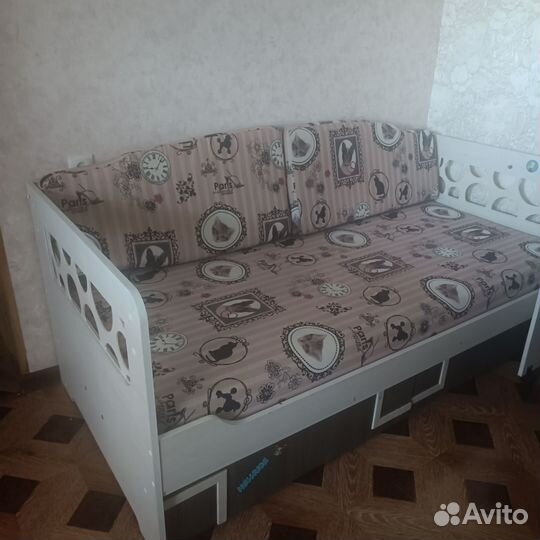 Диван кровать