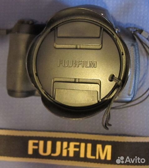 FujiFilm HS20