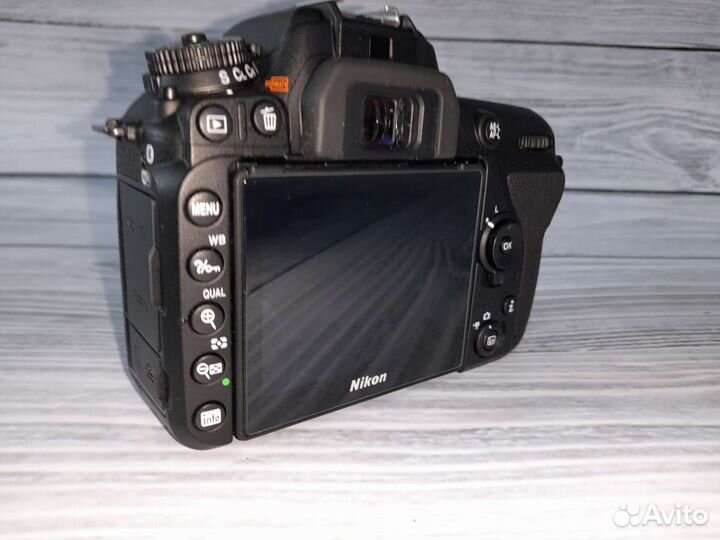 Зеркальный фотоаппарат nikon D7500