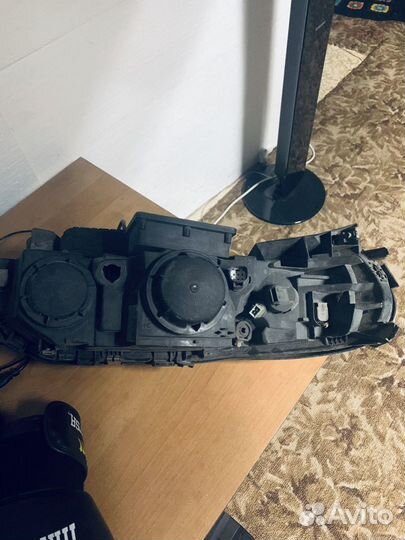 Фара левая передняя