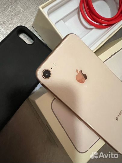 iPhone 8, 64 ГБ
