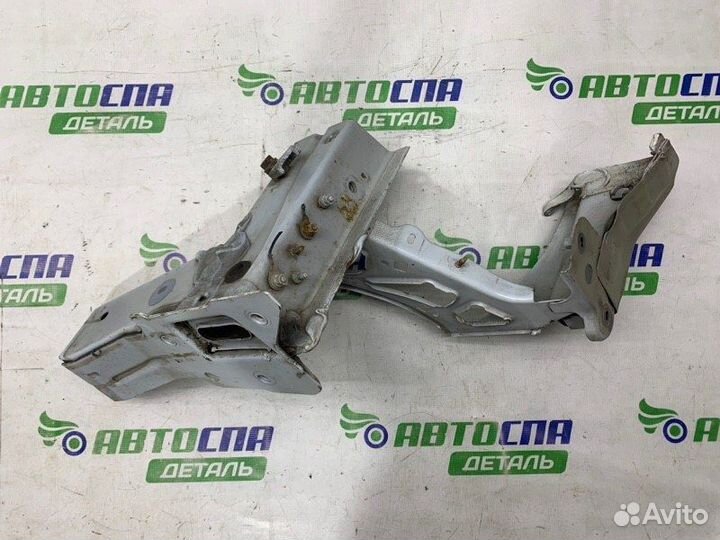 Лонжерон кузова передний левый Renault Clio 3