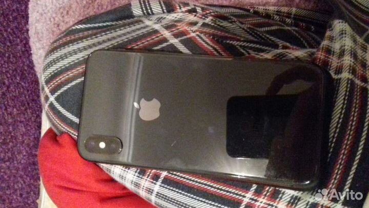 iPhone X, 64 ГБ