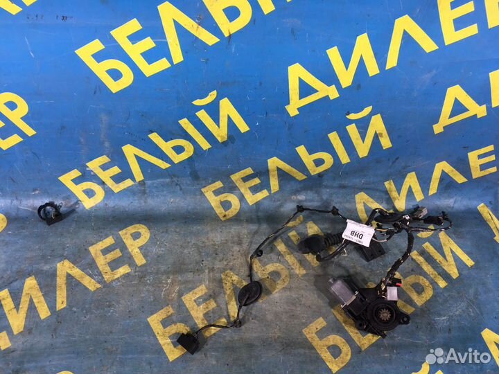 Водительский стеклоподъемник Ford Focus 2