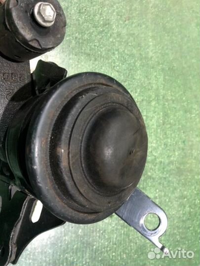 Подушка двигателя передняя правая Toyota Aqua