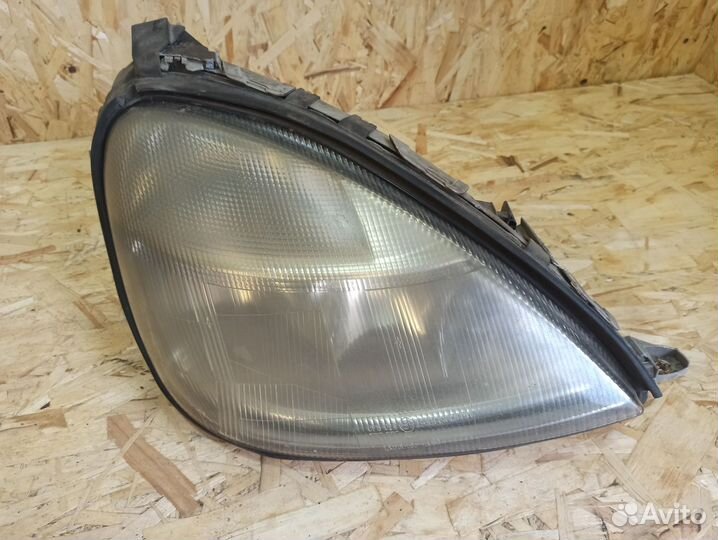Фара правая Mercedes Benz A160