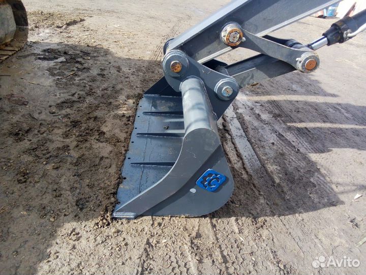 Планировочный ковш для экскаватора Hitachi ZX200