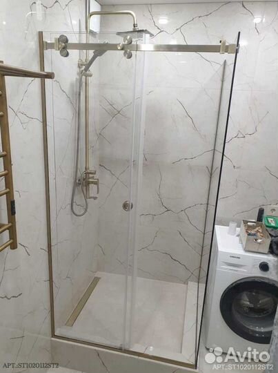 Стеклянные душевые перегородки