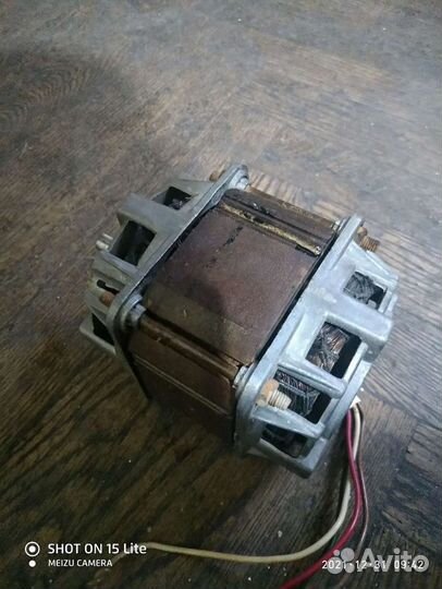 Двигататель стиральной машины