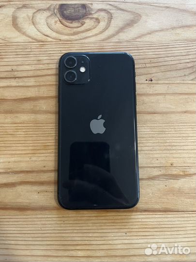 Телефон iPhone 11 64 GB
