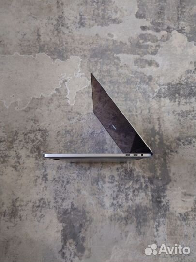 Apple MacBook Pro 13 2019