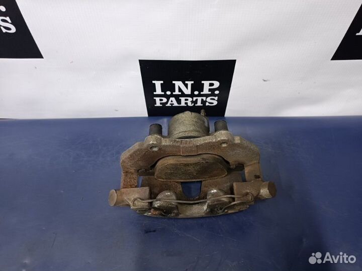 Суппорт передний правый Mazda 3 Bk 1.6 2003-2009