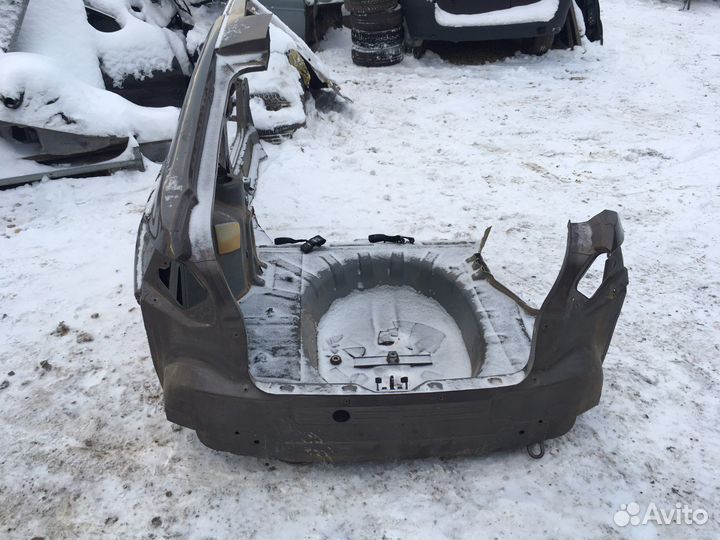 LADA granta лифтбек заднее левое крыло