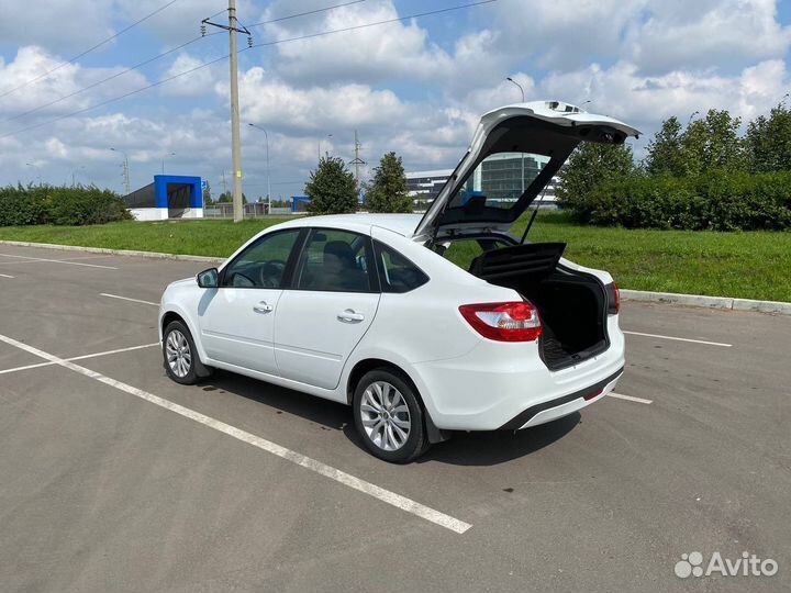 LADA Granta 1.6 МТ, 2023, 980 км