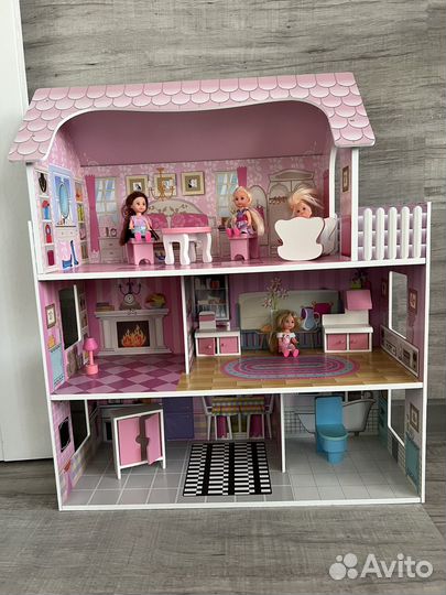 Домик кукольный