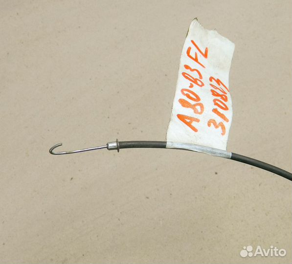 Трос замка передней левой двери Audi 80 B3