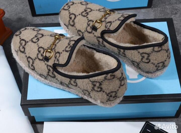 Лоферы Gucci, р. 39