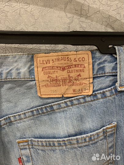 Джинсы levis