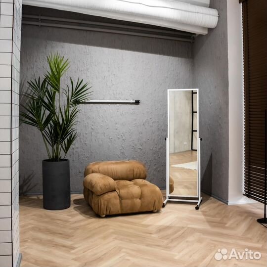 Зеркало напольное Liberty на колесах, белый муар