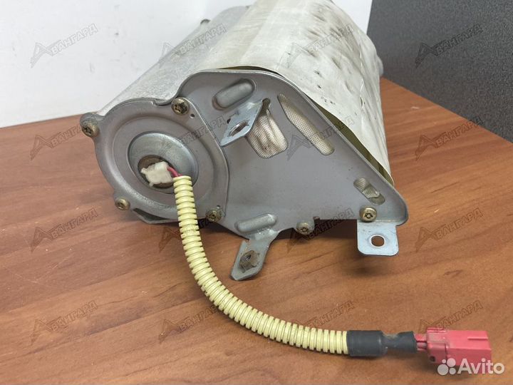 Подушка безопасности пассажира Mitsubishi Aspire