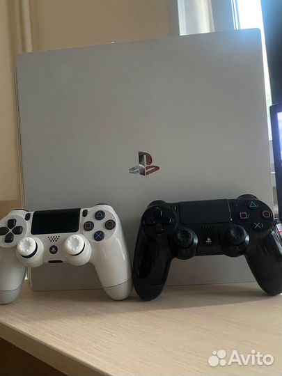 Sony PS4 pro 1tb